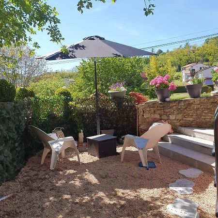 Clos des pins Cluny Extérieur photo